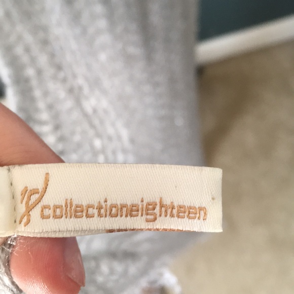 Scarf - Picture 3 of 4